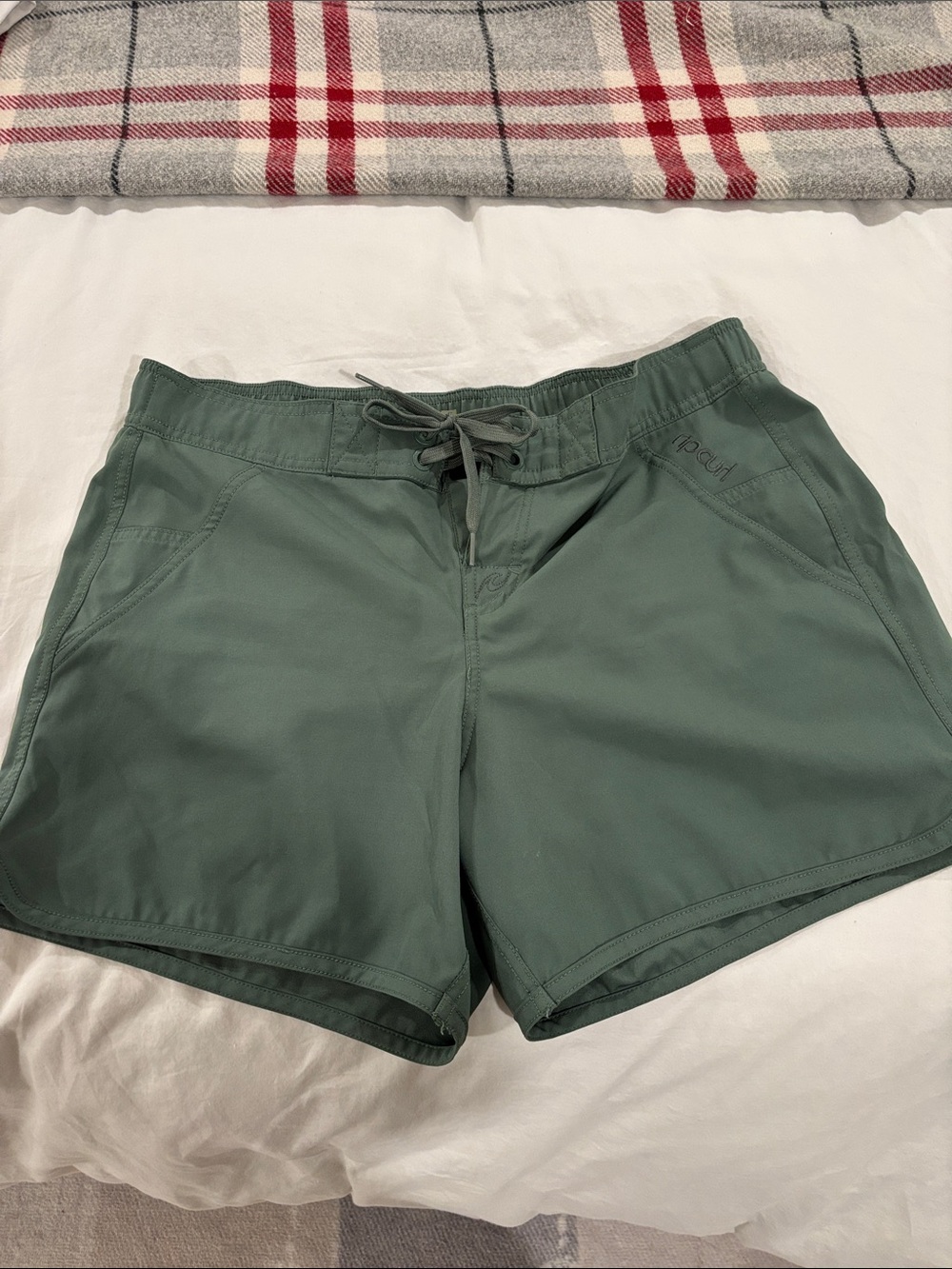 Rip Curl Women's Green Drawstring Athletic Shorts
